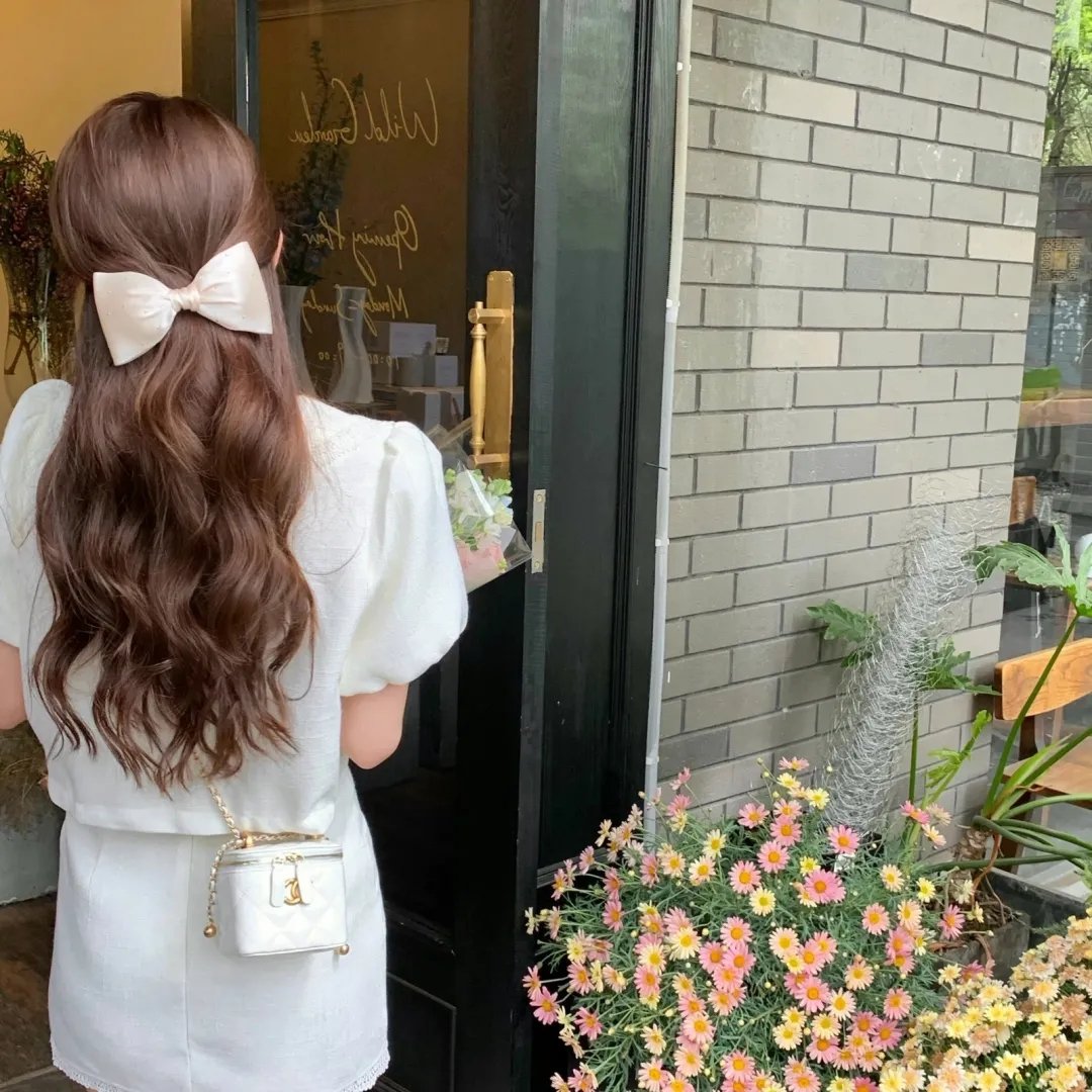 红。白。蓝